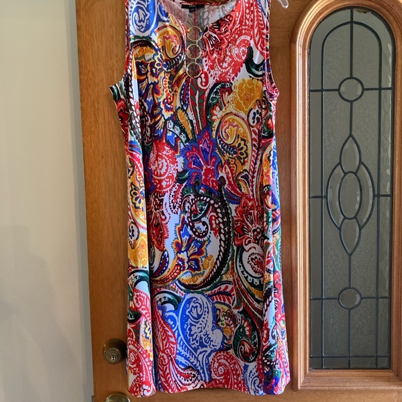 Dresses & Skirts - Very cute dress